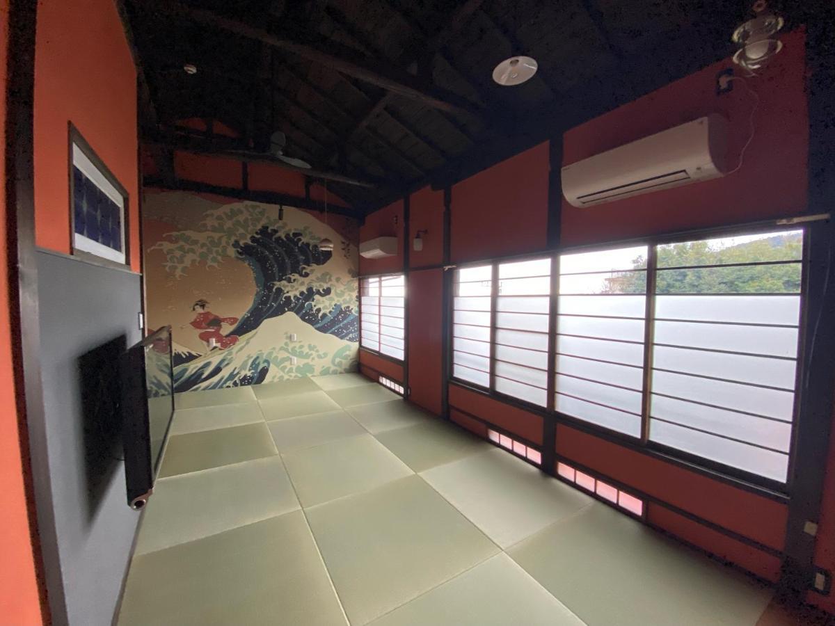 Отель Atami Ikyuan 熱海一休庵 Экстерьер фото